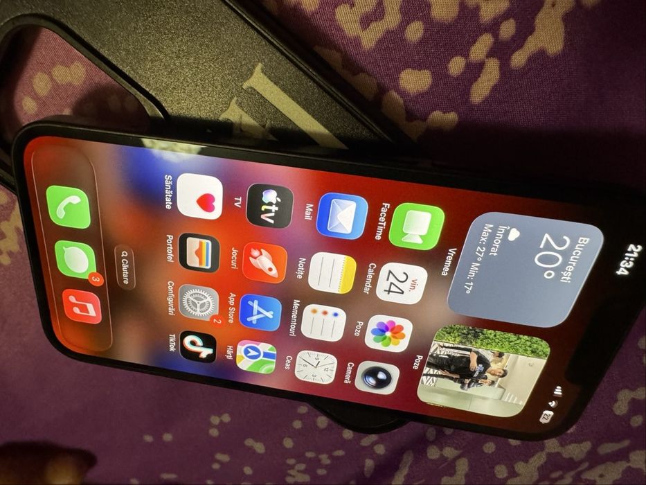 Vand iphone 17 e sau schimb