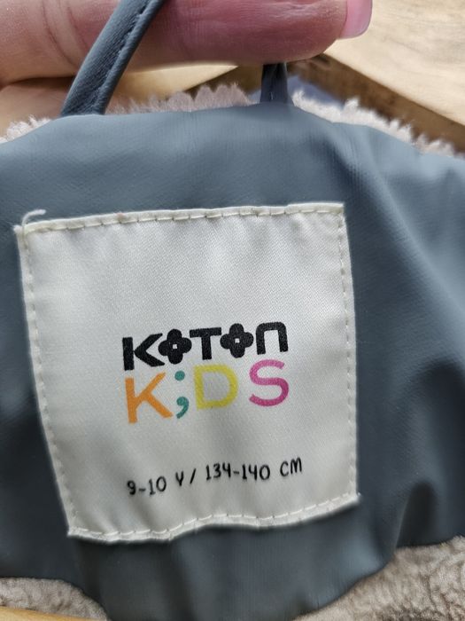 Продается куртка на мальчика Koton  осень/весна