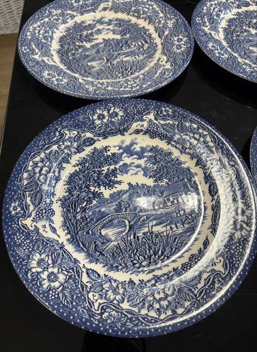 Винтидж порцеланови чинии 6 бр. “England Staffordshire Ironstone”