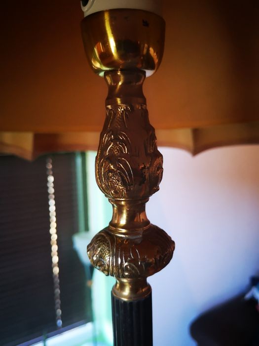 Старинна месингова лампа /лампион