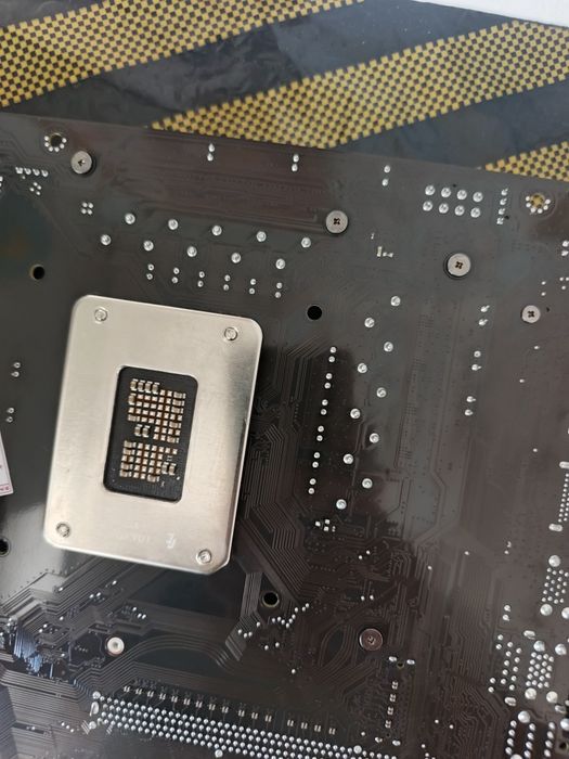 Мат платы B760M Gigabyte LGA1700 DDR4