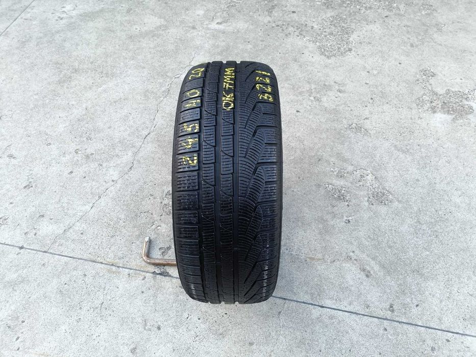 O anvelopa iarna 245 40 20 pirelli sottozero 2 run flat profil de 7 mm
