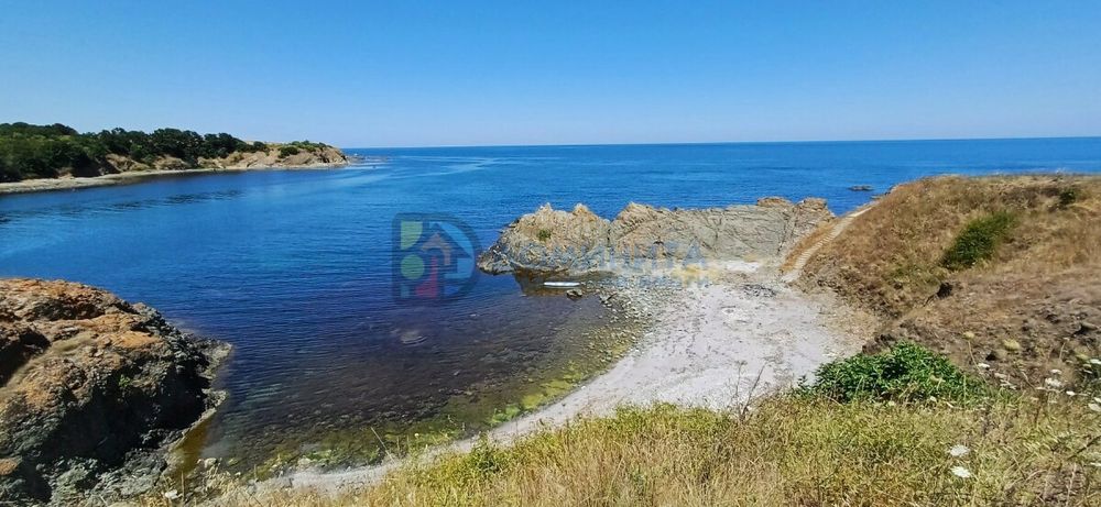 Първа линия море!1054 КВ.М. на брега!