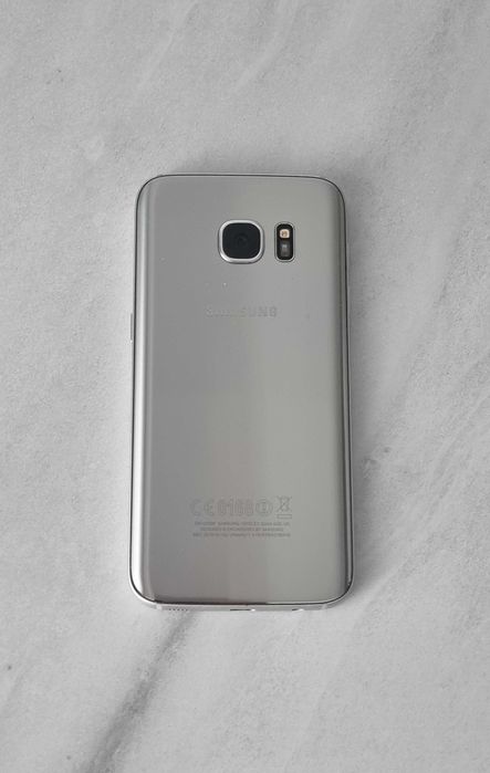 Samsung Galaxy S7 Gold, 32 GB, liber, in stare impecabila