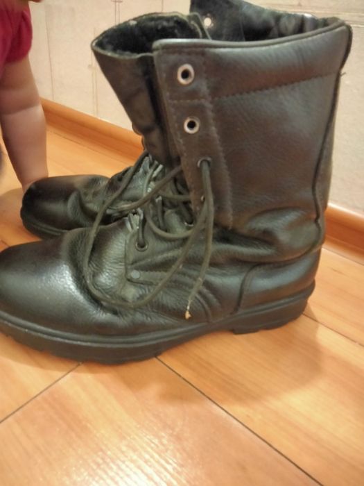 Продам зимнии берцы