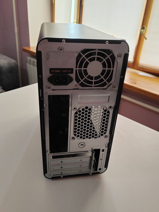 Продам корпус с блоком питания