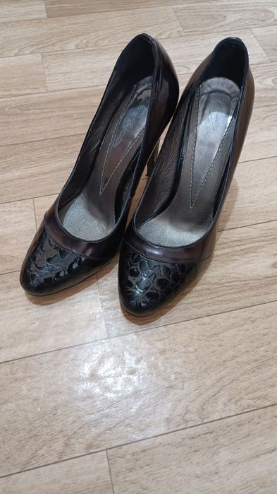 Лакированные туфли