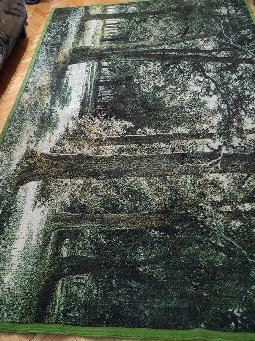 Продам ковер в хорошем состоянии