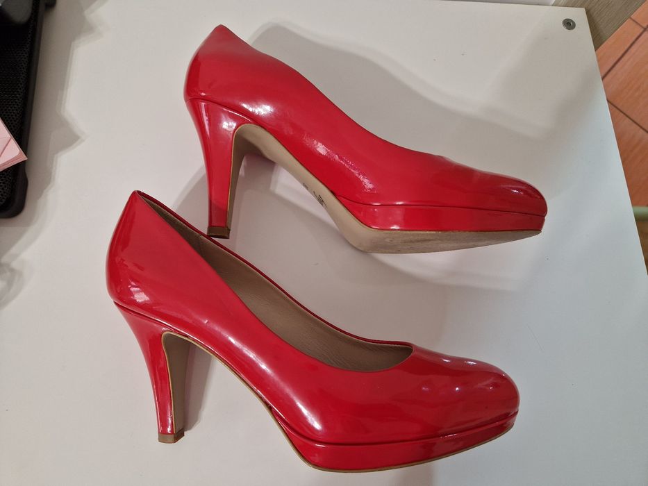 Pantofi 100%  piele naturala lacuită  Why Denis 38