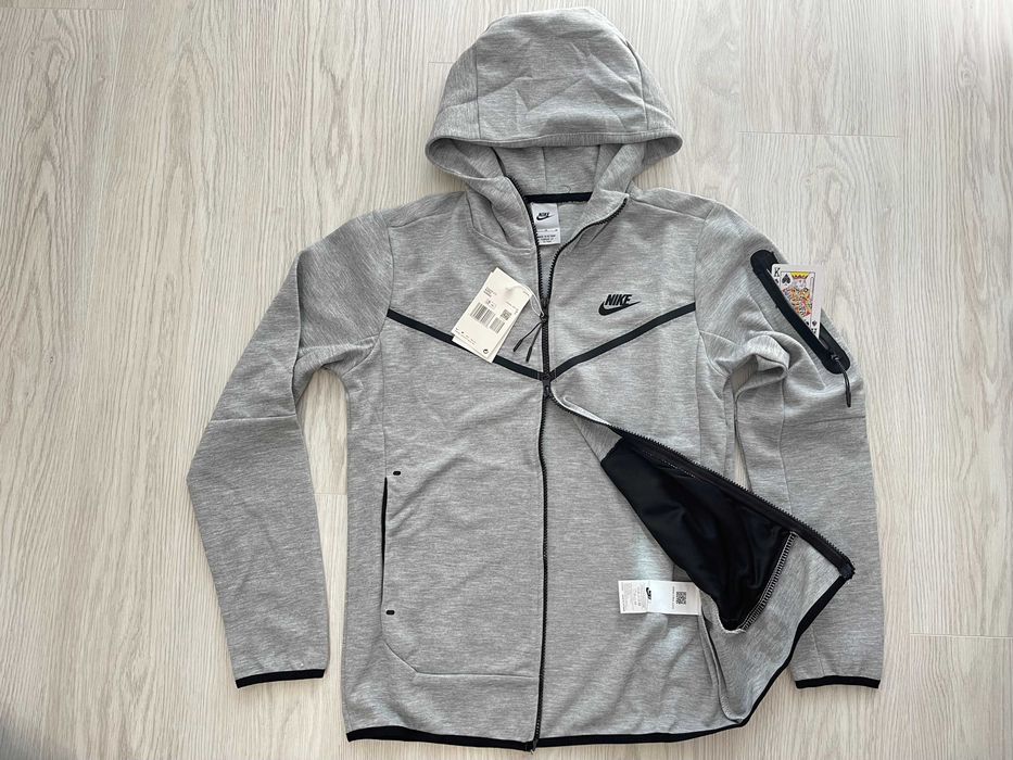 Trening NIKE Tech Baieti Barbati 2024 Produs NOU Compleu Bluza+Pantani