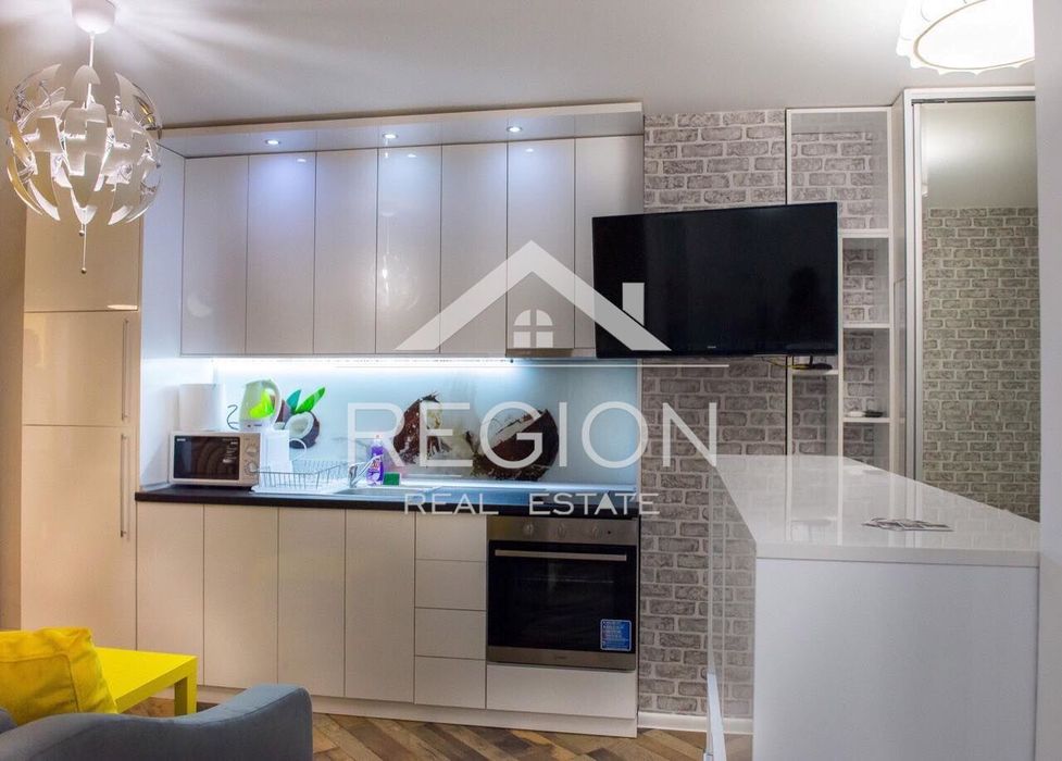 Дава се под наем Едностаен апартамент в Варна, Червен площад - 35 кв.м за 433.5 € - Снимка #4