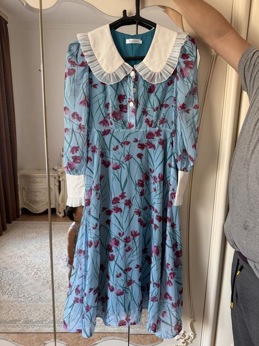 Платье почти новое