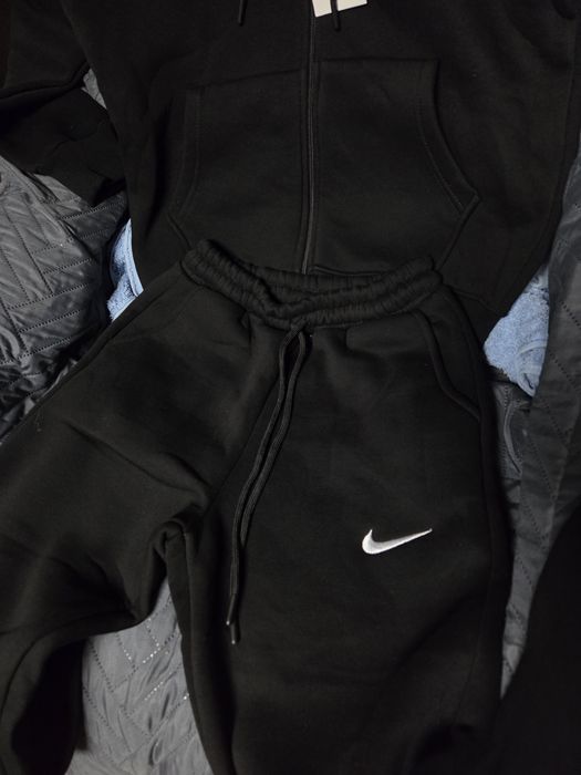 trening nou nike dama