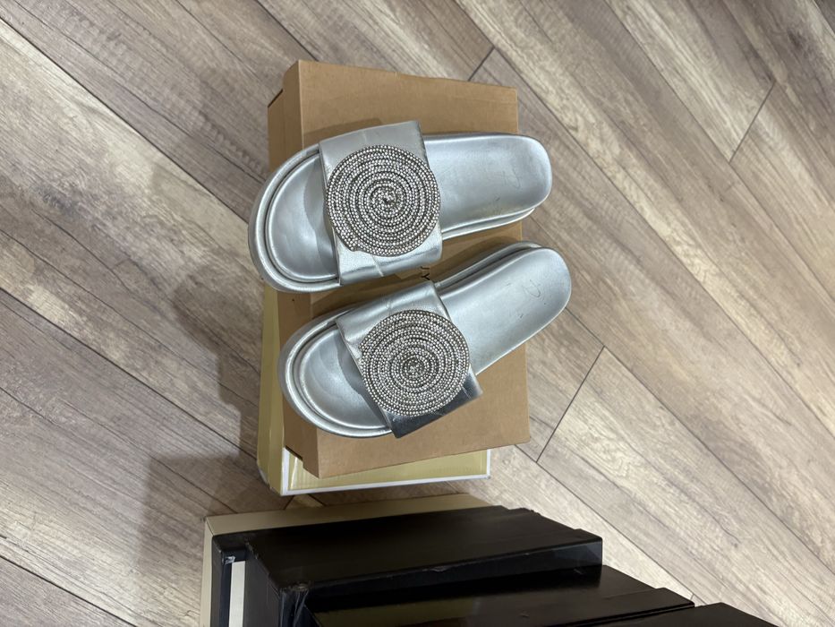 Продам летние шлепки