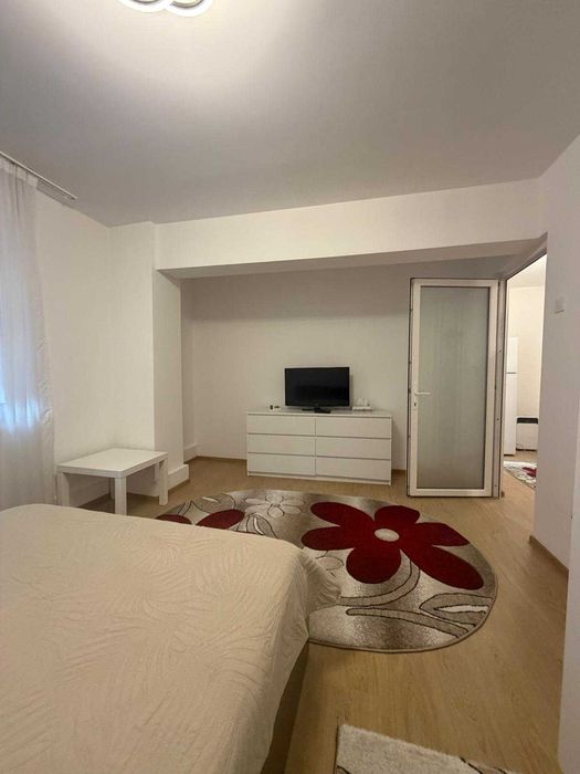 Închiriez garsonieră confort 1 Onești strada Belvedere in bloc de apartamente