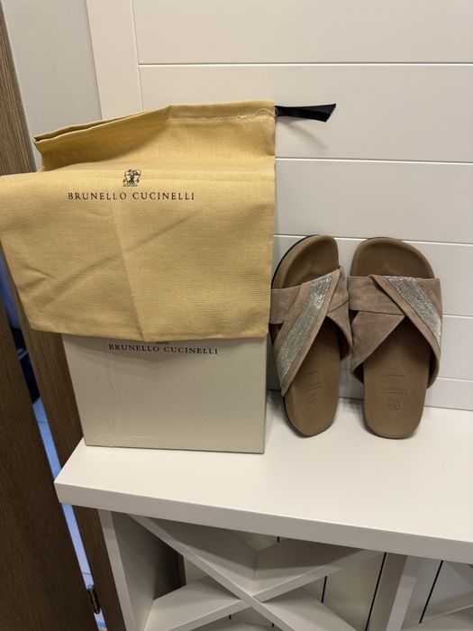 Brunello Cucinelli чехли