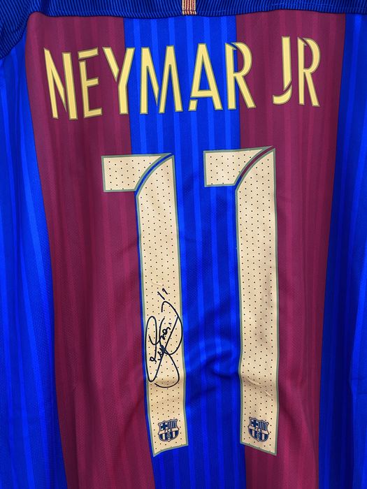 Tricou cu Barcelona semnatura Neymer