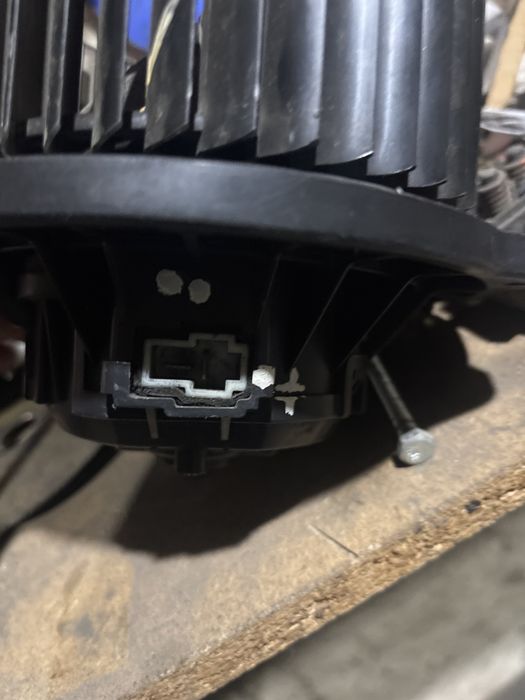 Продам моточик печки хюндай акцент