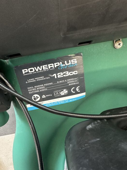 Masina de tuns gazon Powerplus