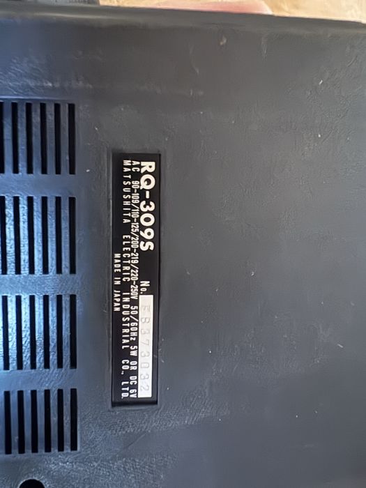 Castofon portabil National Panasonic RQ-309S anii 70