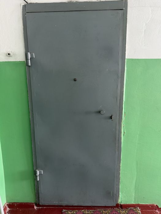 Продается.  дверь