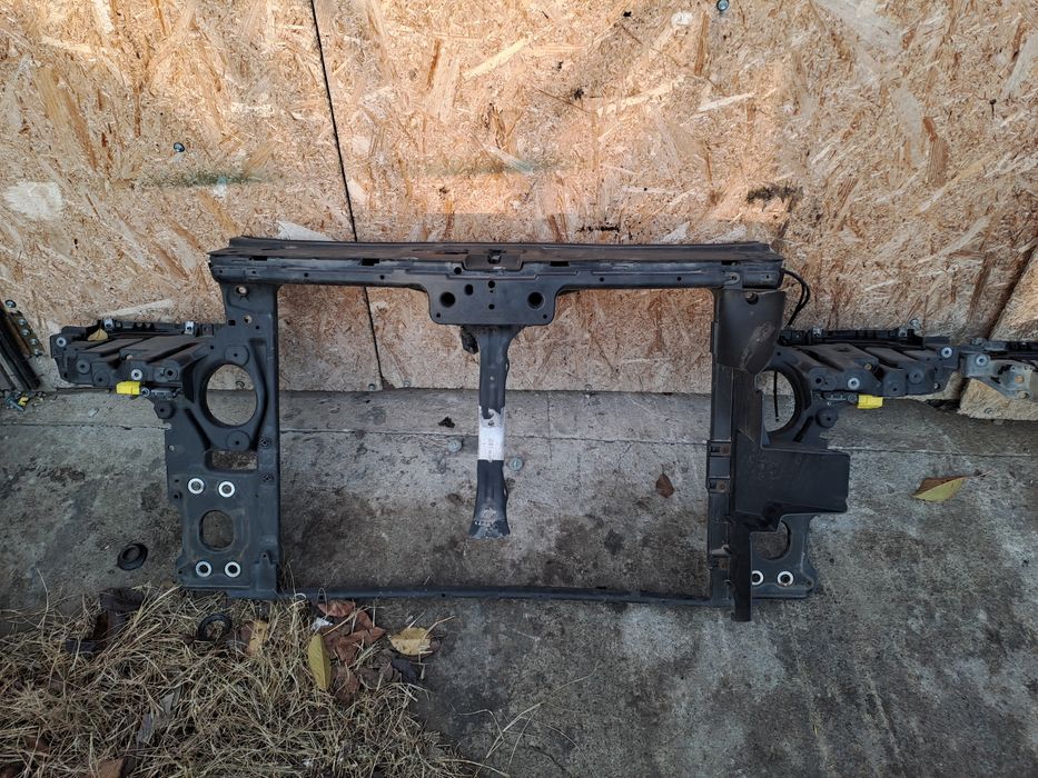 Tragher/suport radiatoare pentru vw touareg 7L compatibil 2003-2010