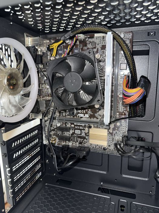 Продается ASUS B150M-K + i5 6500