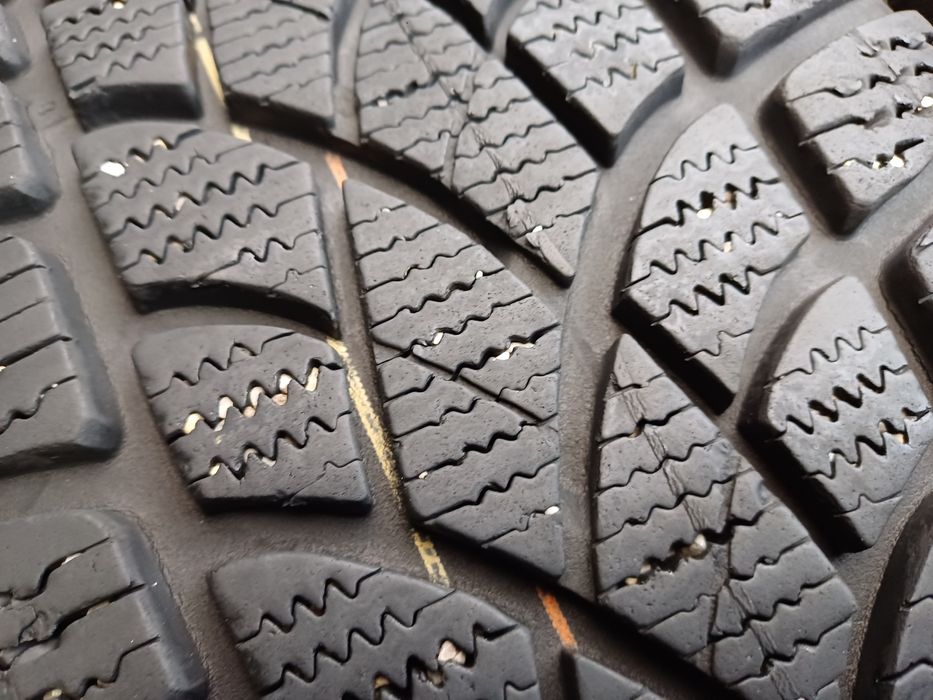 Гуми 205/55/16 Дънлоп