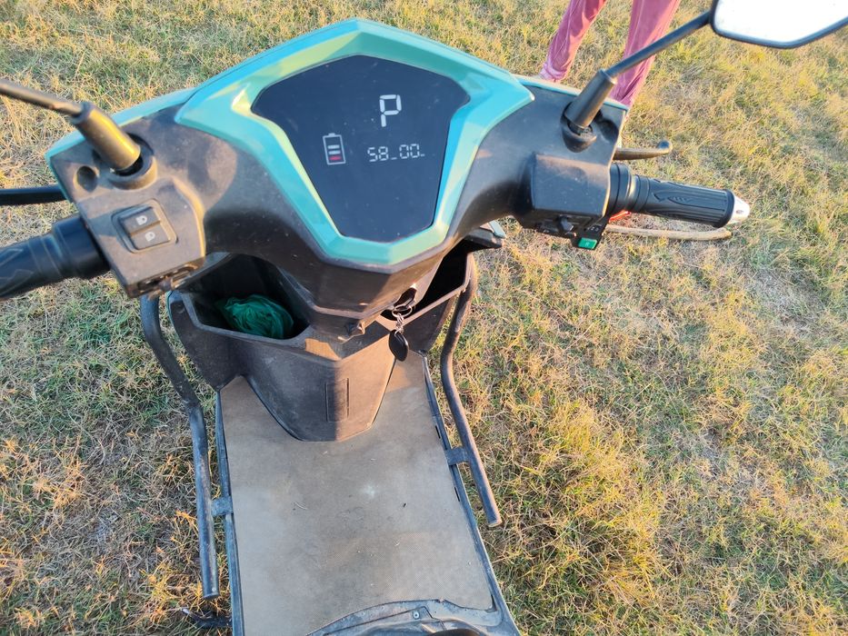 Vînd scuter electric chilia plus