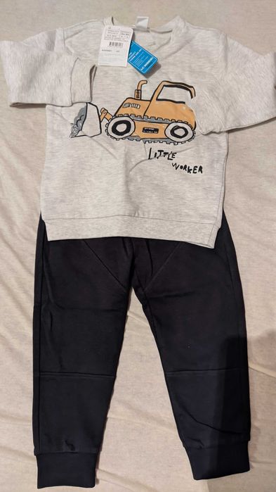 Детски комплекти нови с етикети