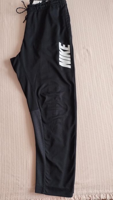 NIKE оригинален комплект размер L