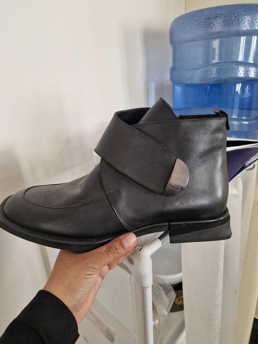 Продаю кожаные ботинки