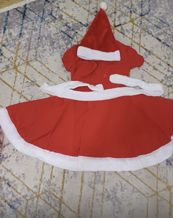 Продам платья 5000