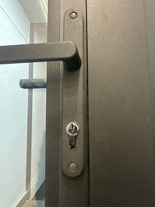 Вскрытие замков и установка замков 24 / 7 круглосуточно.Qulif ochish .