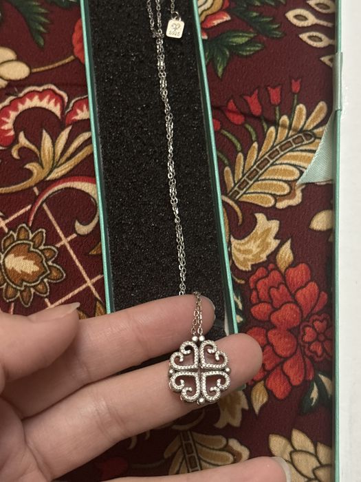 Продам цепочку серебрянную