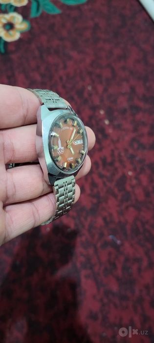 Soat sotiladi CCCP SLAVA MOCKBA 80