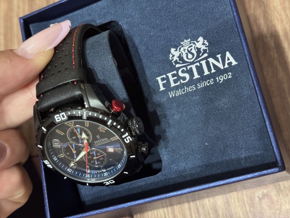 Ceas Festina barbatesc Nou,nepurtat Model negru,sport/elegant