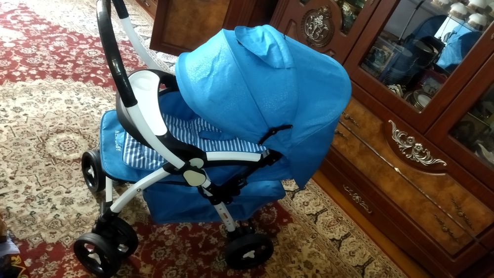 Коляска фирменная (new baby)