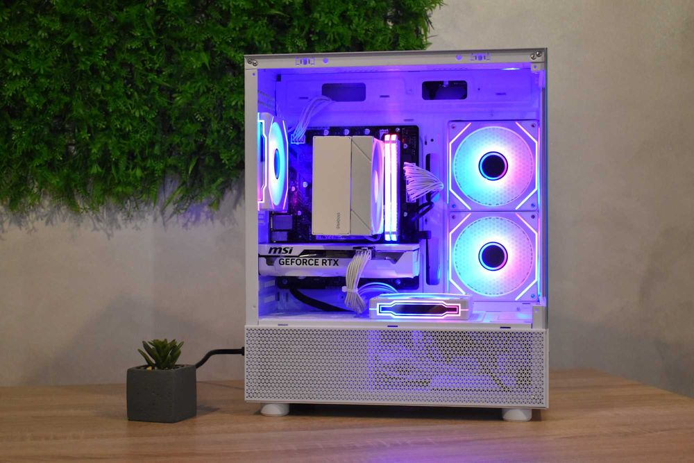 Геймърски Компютър Intel i5 12400F | Rtx 5060 | 16GB ram | 512GB Ssd |