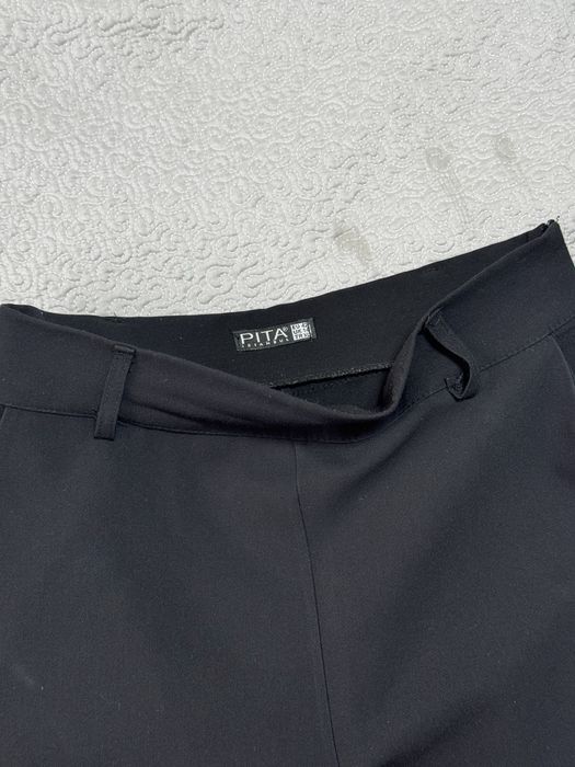 черные классические брюки