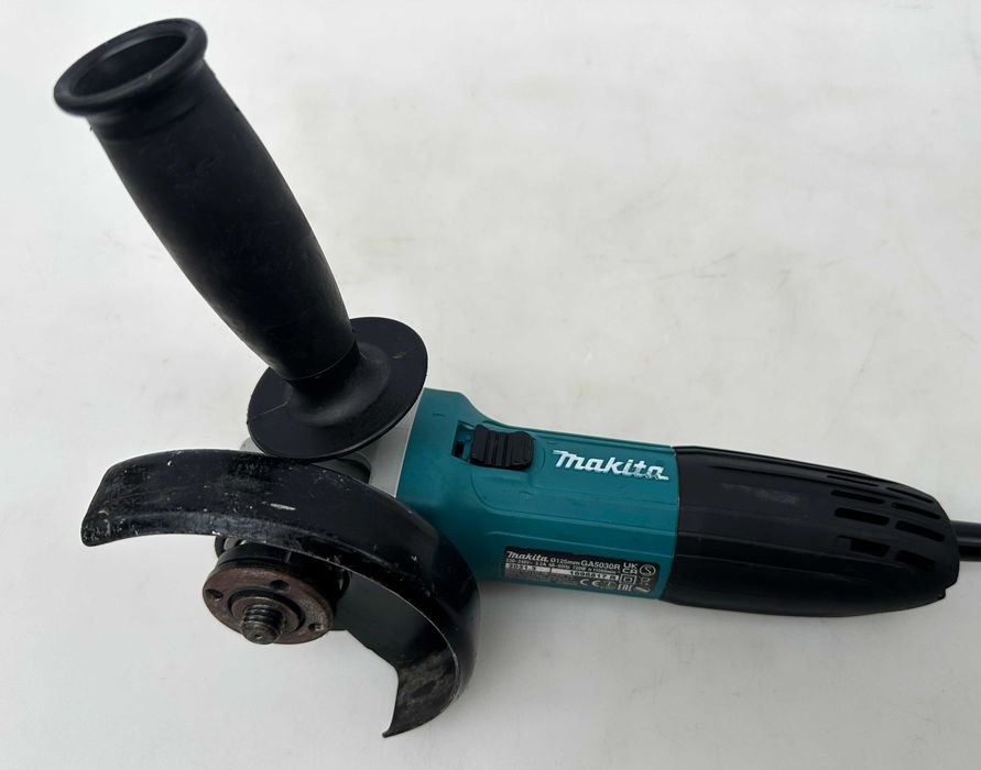 Makita GA9020R + Makita GA5030R - Голям и малък ъглошлайф