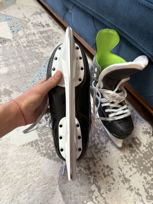 Коньки Bauer XLS