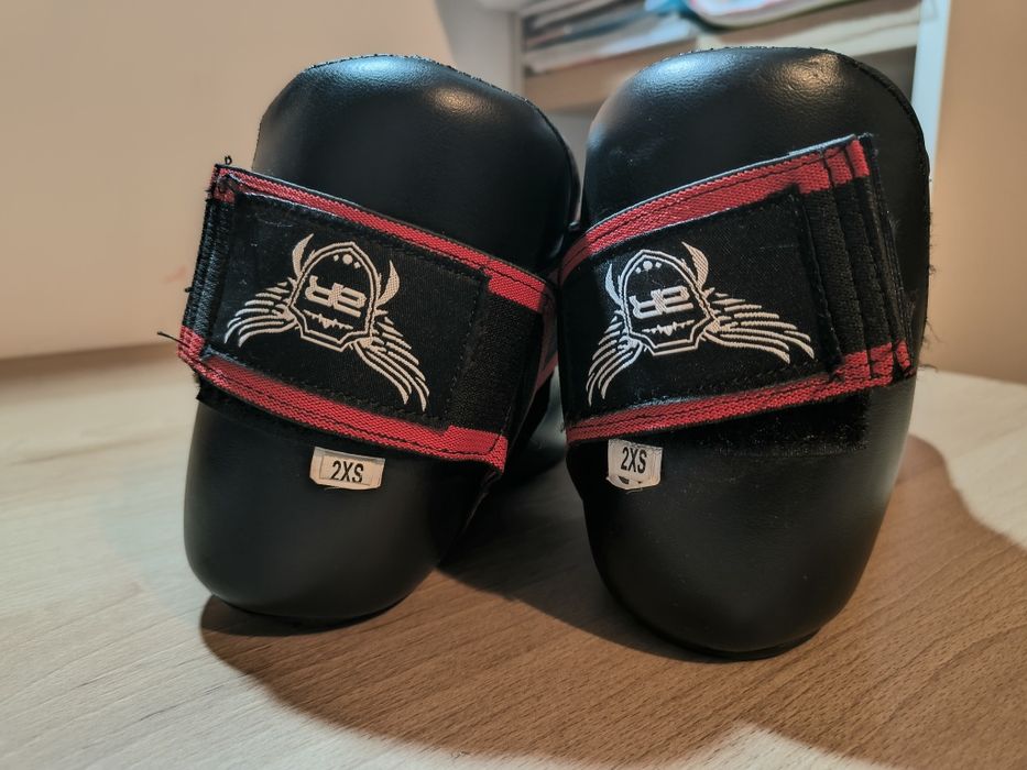 Echipament kick-box Armura copii cca. 6- 7 ani