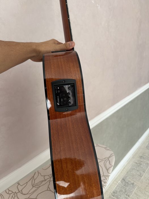Yamaha NCX1C — электро-классическая гитара + чехол