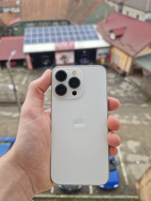 iPhone 13 Pro alb