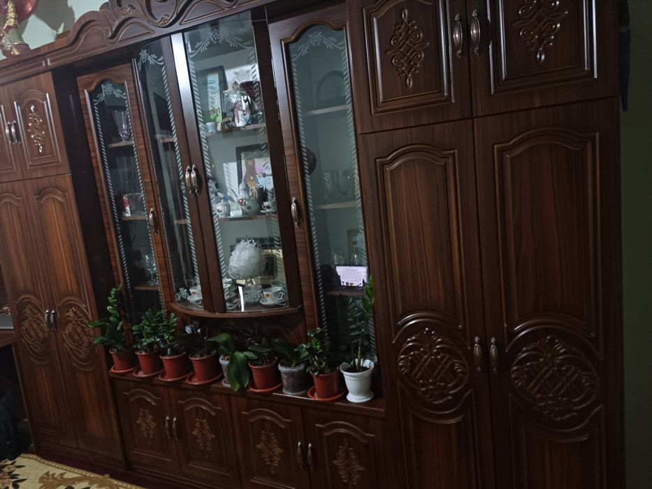 Mebel stenka mehmonxona uchun