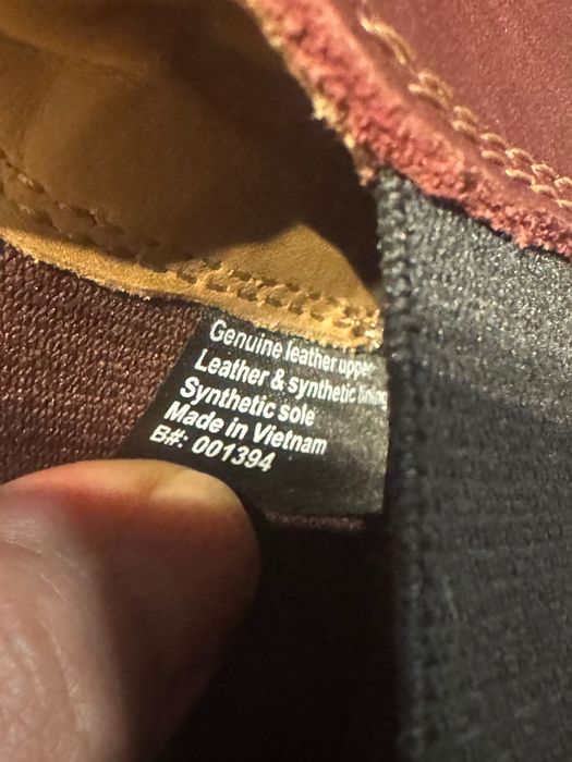 Продавам мъжки обувки Blundstone