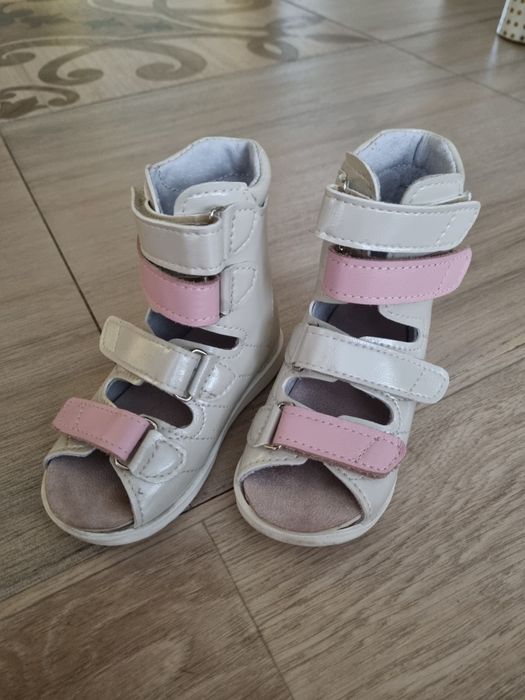 Ортопедическая детская обувь