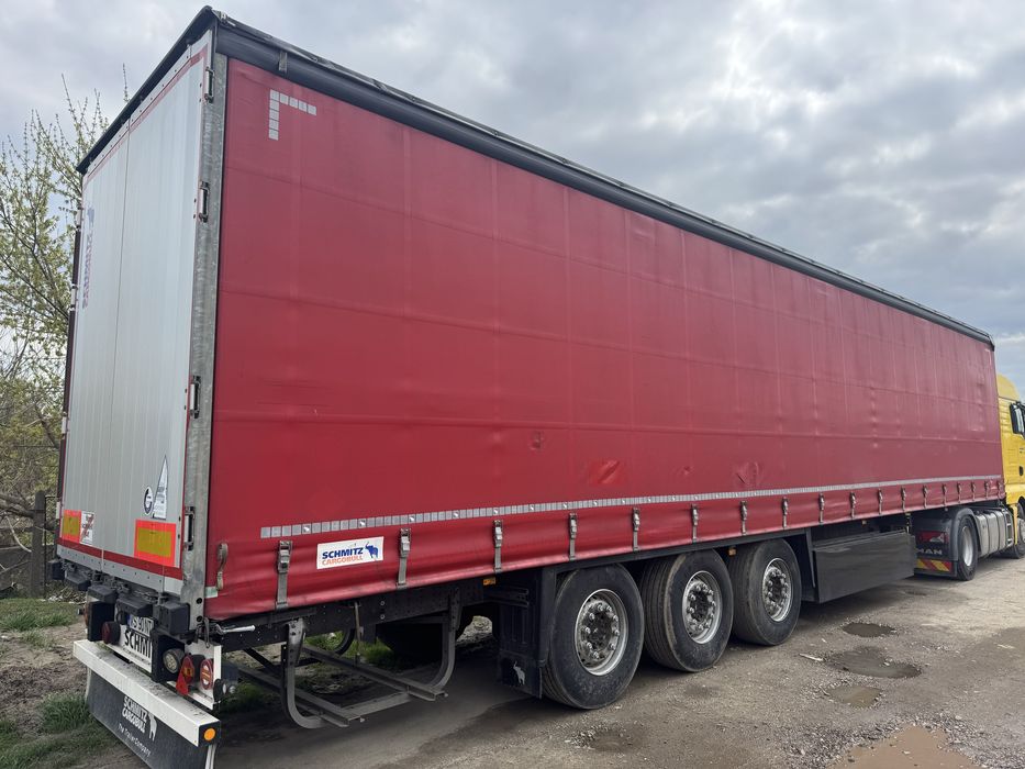 Semiremorca prelata Schmitz recent adusa