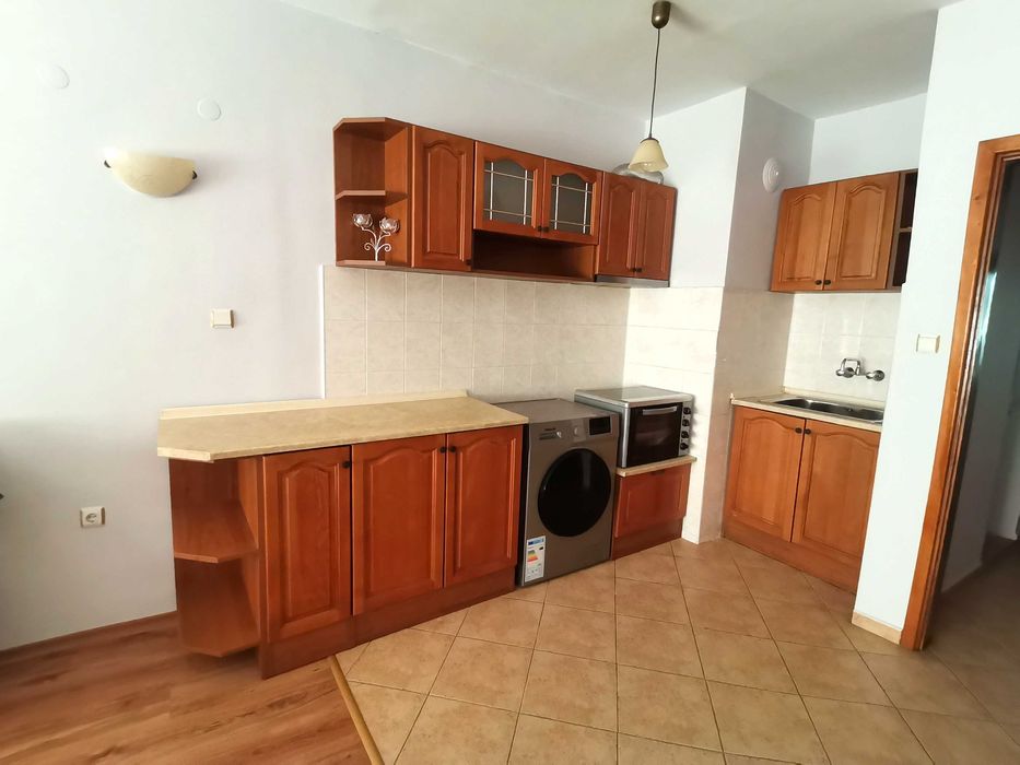 Дава се под наем Двустаен апартамент в Бургас, Възраждане - 70 кв.м за 255 € - Снимка #1